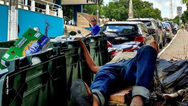 No Acre, pessoas em situação de rua têm de 30 a 60 anos e renda mensal de R$ 89, aponta levantamento