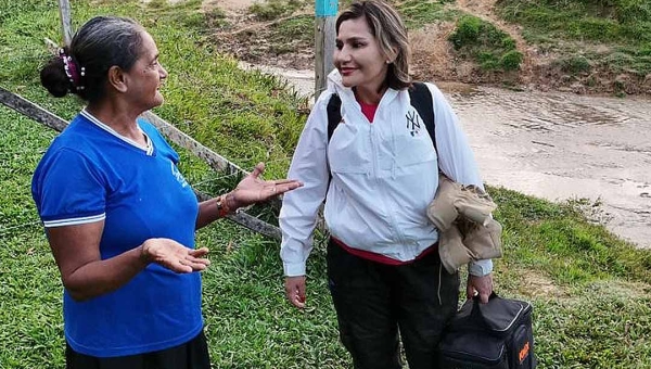 Durante visita de Jéssica Sales, moradores das comunidades ribeirinhas de Cruzeiro do Sul relatam descaso e abandono na área da saúde