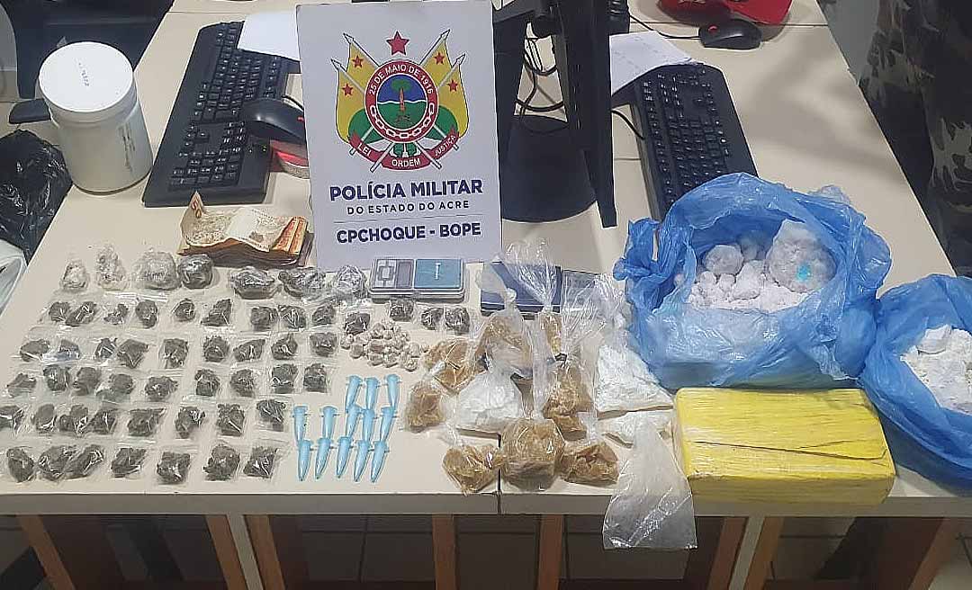 Guarnição da Polícia Militar prende dupla em flagrante por tráfico de drogas no Oscar Passos