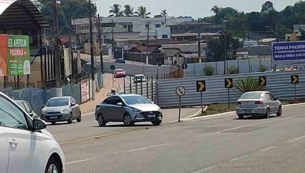 Imprudência: NH flagra motociclistas e motoristas desrespeitando sinalização na Avenida Ceará; veja o vídeo