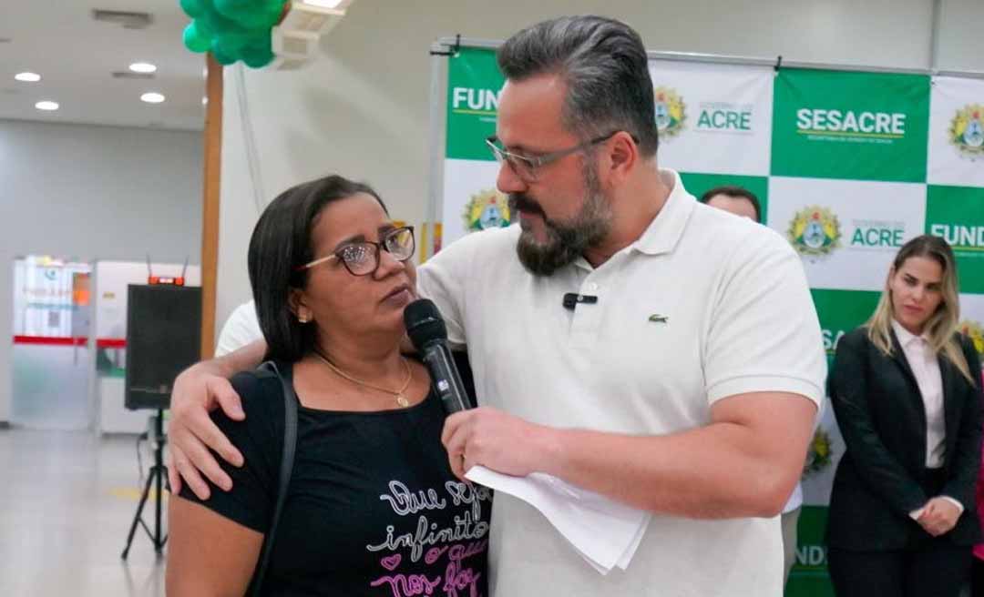 “Vai parar de sentir dor” - em mutirão realizado com emenda de Alan Rick, mãe celebra fim do sofrimento do filho