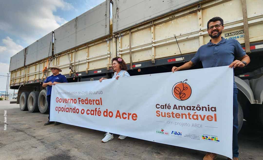 ABDI entrega equipamentos do Complexo Industrial do Café durante a ExpoJuruá