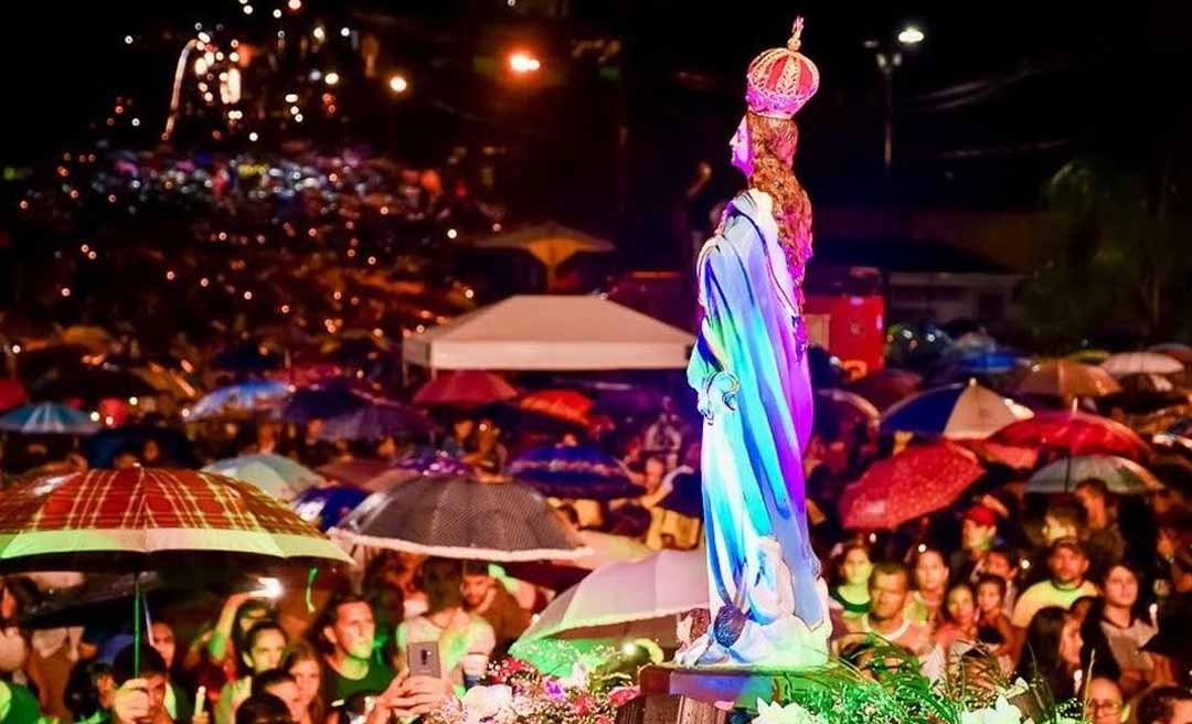 Novenário de Nossa Senhora da Glória, em Cruzeiro do Sul, começa nesta segunda com a procissão dos navegantes