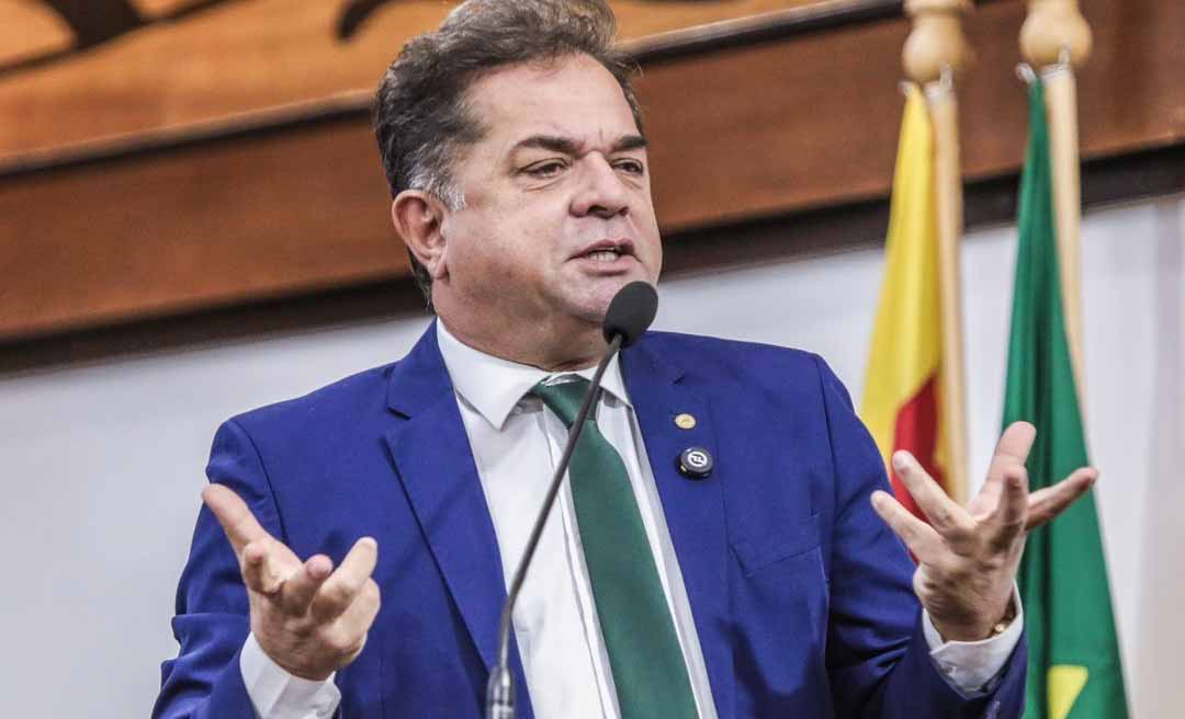 Deputado ironiza junção da esquerda com a extrema direita nas eleições: “casamento de jacaré com cobra d’água”