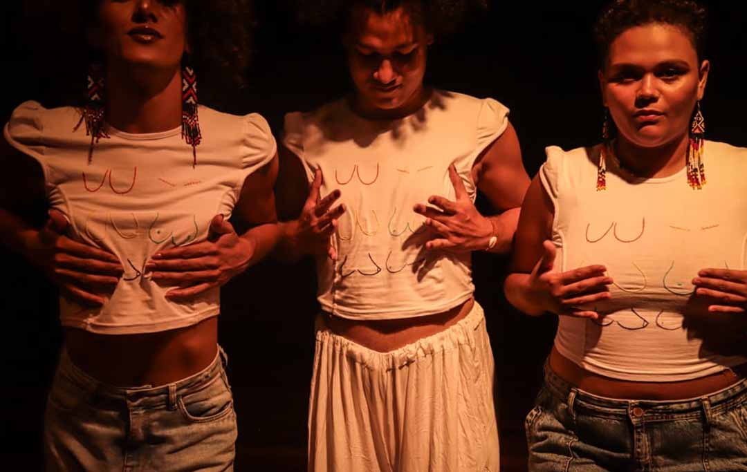 Após ganhar prêmio nacional, grupo Es Tetetas apresenta espetáculo “Faces Distópicas” e oferece oficina de iniciação teatral gratuita