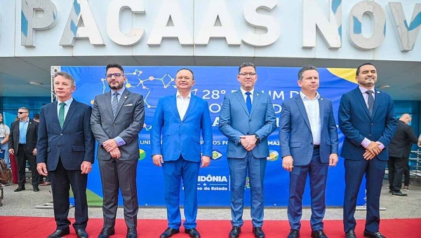 Em Fórum de Governadores em Porto Velho, Gladson tem encontro com delegação da União Europeia