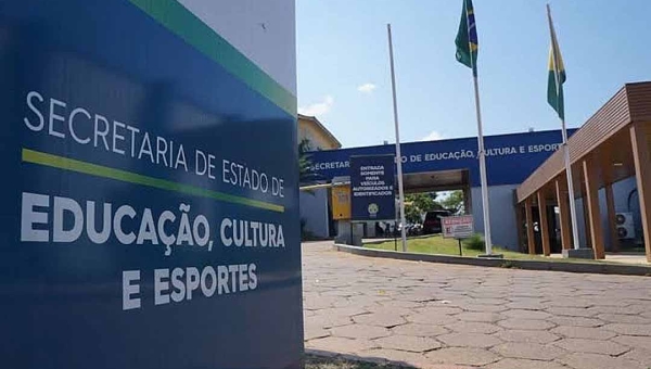 Aprovados em processo seletivo da Educação são convocados para entrega de documentos