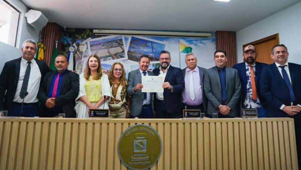 Alan Rick é homenageado na Câmara Municipal de Rio Branco