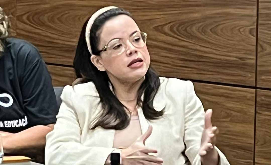 Michelle Melo reforça luta por reajustes salariais para trabalhadores da educação