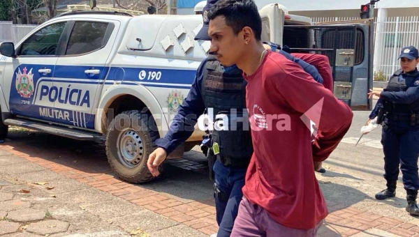 Filho esfaqueia o próprio pai em frente de comércio no bairro Placas, em Rio Branco