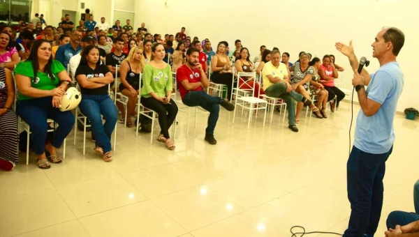 Servidores da Ecops e da Rodoviária prestam apoio a Zequinha Lima em Cruzeiro do Sul