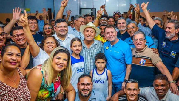 Em encontro com líderes evangélicos, Bocalom reforça a importância das igrejas e diz que é “temente a Deus e conservador”