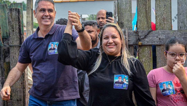 “É um gesto de amor e eu sou muito grato”, disse Marcus Alexandre ao inaugurar Casas 15 no Calafate