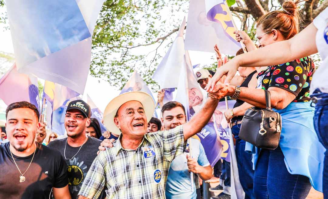 "O apoio da população é o que motiva a nossa caminhada", diz Bocalom na regional São Francisco 