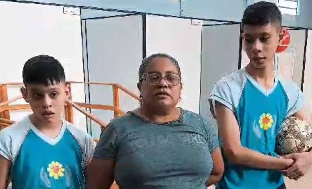 Renúncia em nome do amor: A luta de uma mulher que largou o trabalho para ser tutora de duas crianças especiais