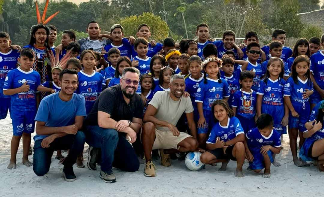 Alan Rick e ex-Flamengo Léo Moura inauguram primeira escolinha do craque rubro-negro em território indígena