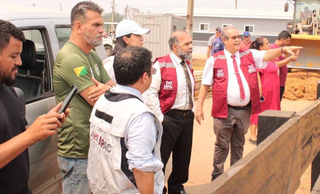 MPAC visita arena do rodeio da Expoacre 2024 e emite recomendação para proteção dos animais