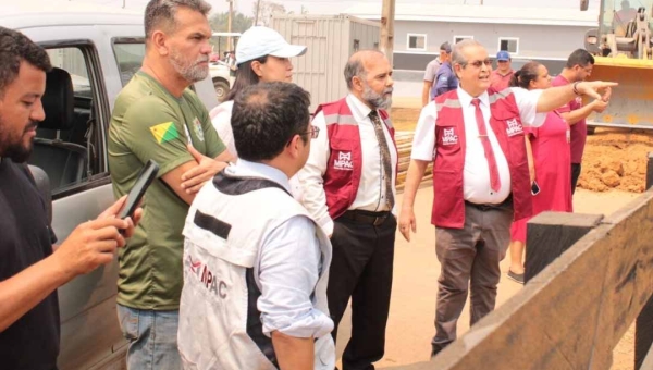 MPAC visita arena do rodeio da Expoacre 2024 e emite recomendação para proteção dos animais