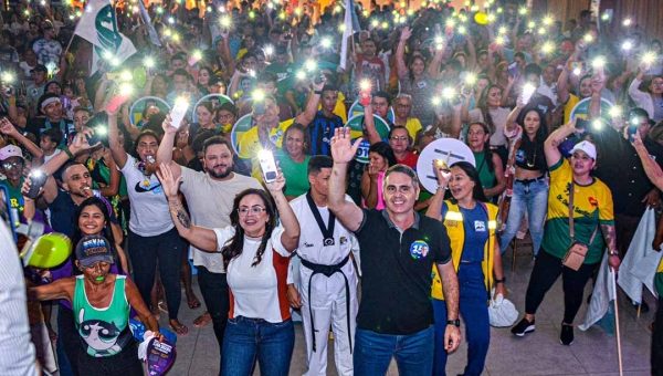 Michelle Melo reúne mais de mil amigos em evento onde declara apoio a Marcus Alexandre