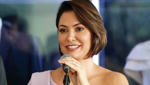 Entrou água! Por causa da fumaça, Michelle Bolsonaro cancela agenda pró-Bocalom em Rio Branco