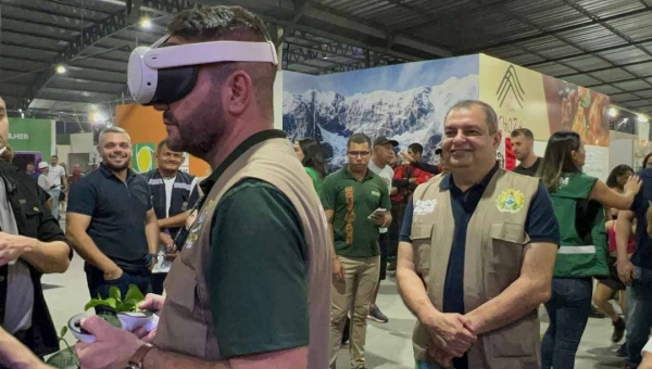 Alunos do IFAC apresentam realidade virtual na Expoacre com apoio da FAPAC e governo do estado