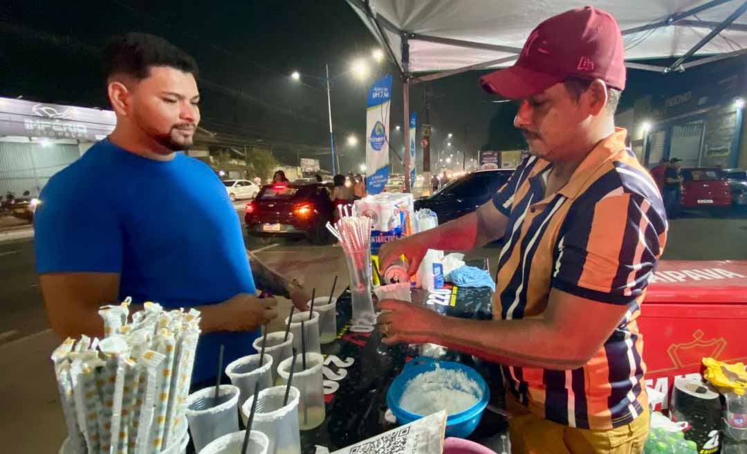 “Ficar até às cinco da manhã”, diz ambulante que não conseguiu vender bebidas dentro da Expoacre