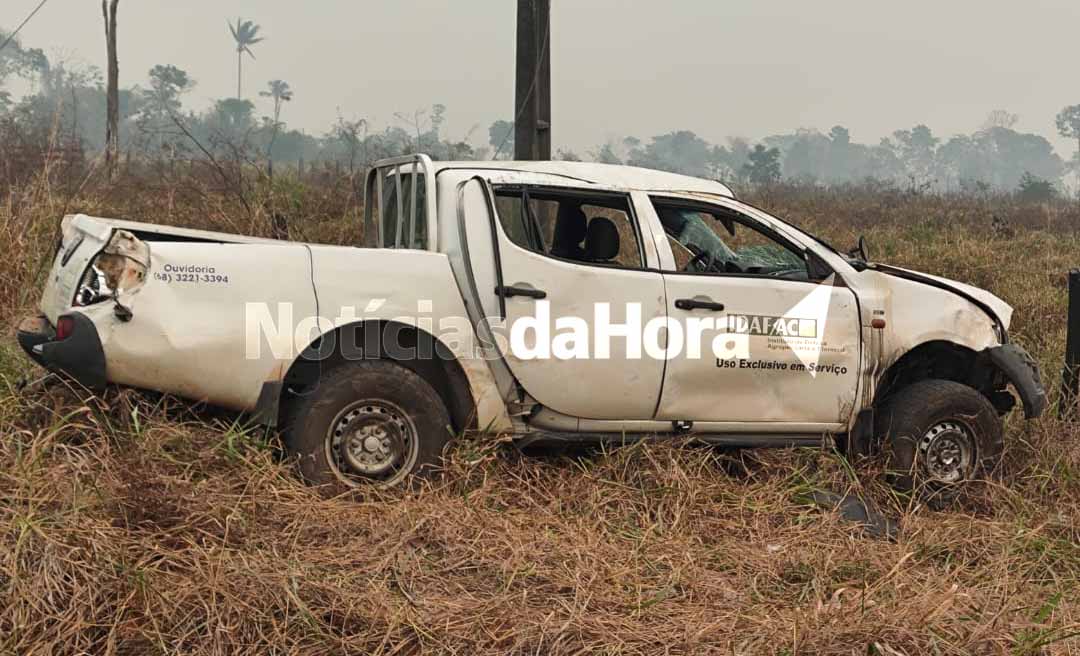 Funcionários do Idaf sofrem acidente na BR-364, próximo a posto de fiscalização da Receita Federal