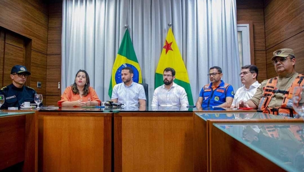 Por causa da fumaça, aulas nas escolas do Estado serão remotas no Juruá, Purus, Alto e Baixo Acre, anuncia governo