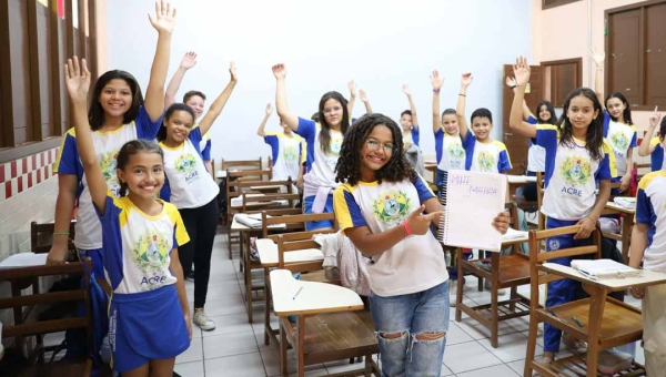 Aulas presenciais na rede estadual de ensino são retomadas nesta quinta-feira (12)