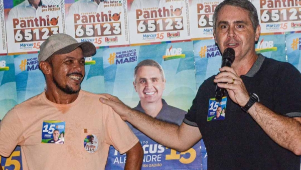 Panthio é abraçado pelo povo na Baixada da Sobral: “vocês vão ter um amigo e um vereador de luta”