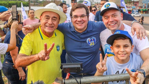 Com Rueda e Mailza, Bocalom e Alysson arrastam mais de 1000 carros em 22km de carreata na regional Vila Acre