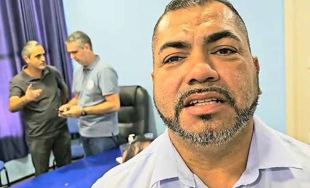 Revoltado com o MDB, Agir deixa aliança de Marcus Alexandre e anuncia apoio a Bocalom