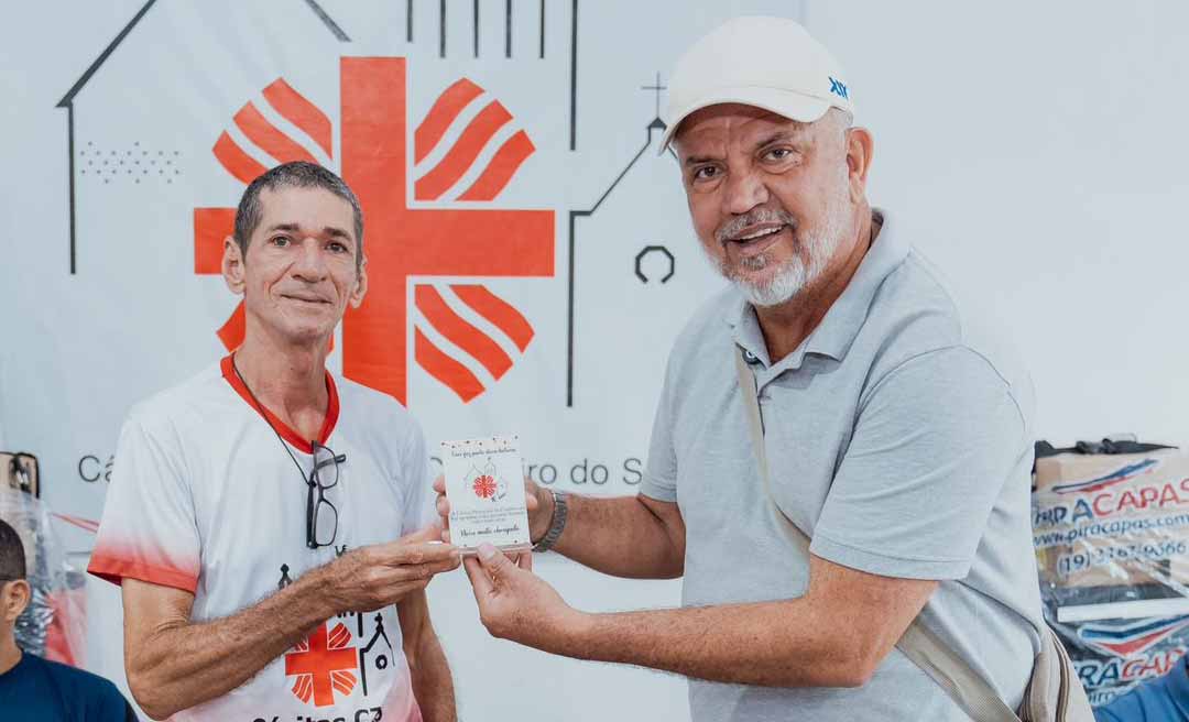 Petecão e Cáritas de Cruzeiro do Sul entregam kits de equipamentos de proteção individual a motoboys