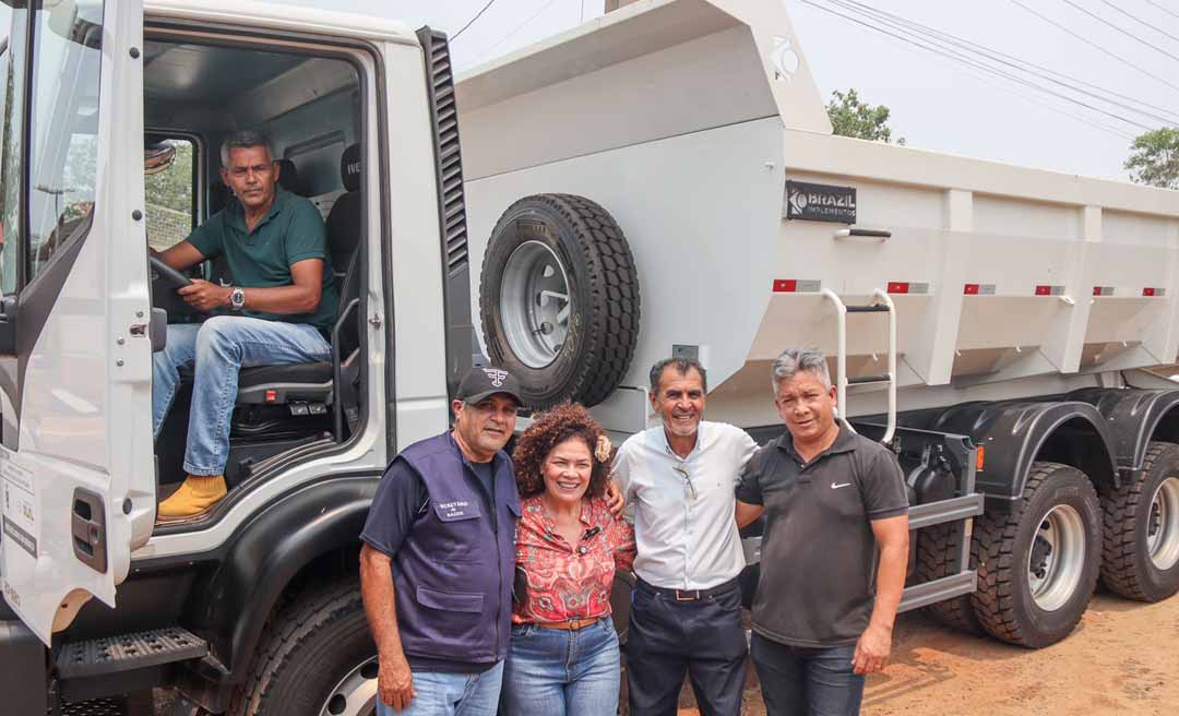 Perpétua entrega mais de R$ 2 milhões em equipamentos para produtores de Porto Acre