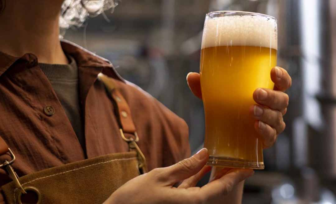 Consumo de cerveja no Acre impulsiona oferta de emprego no setor e número mais que dobra em um ano, mostra estudo