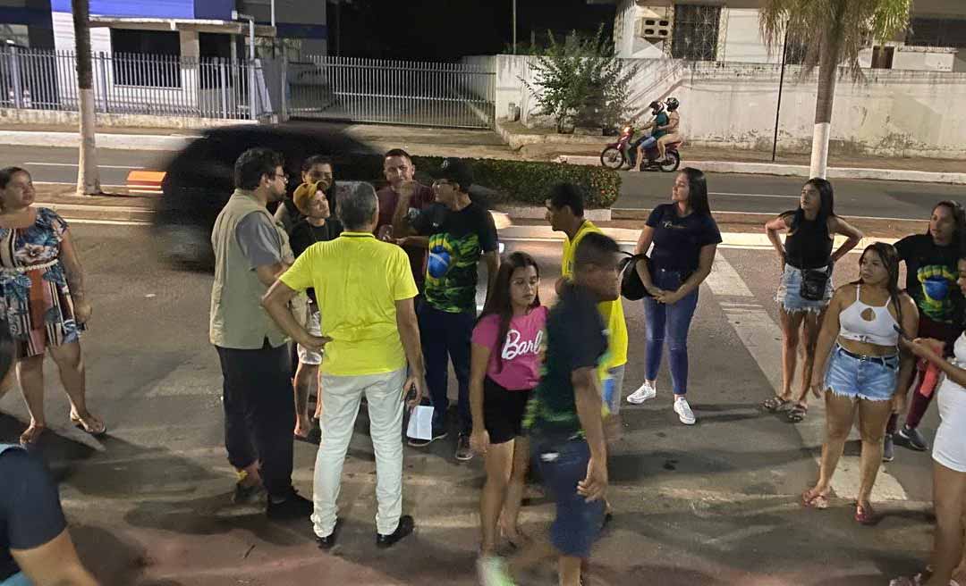 Pouca movimentação em frente à TV Gazeta para o debate com os candidatos a prefeito de Rio Branco