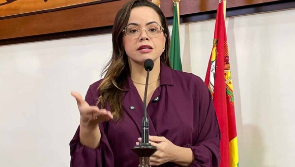 Nefrologia da Fundação Hospitalar do Acre tem serviços restabelecidos, anuncia deputada Michelle Melo