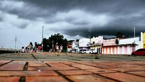 Alerta amarelo: Acre pode registrar chuva forte e ventos de até 60 km/h nesta sexta-feira