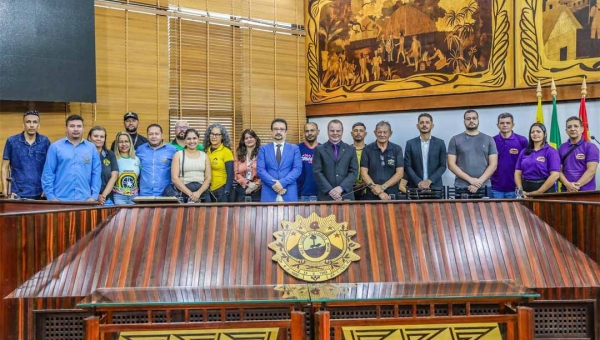 Pedro Longo promove sessão solene em homenagem ao Dia do Instrutor de Trânsito