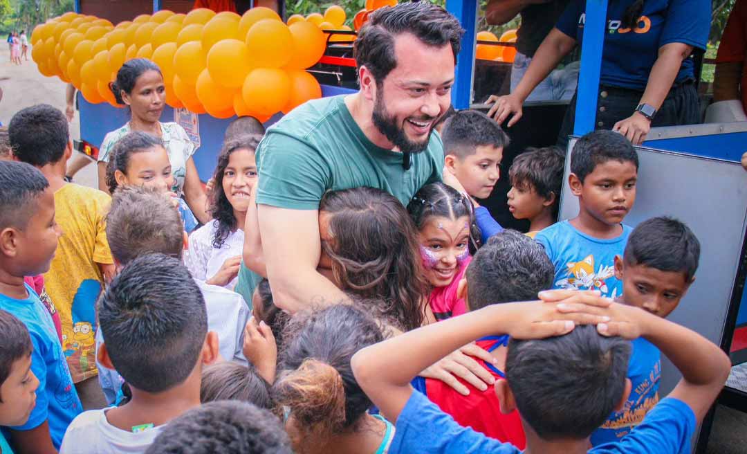 Dia das Crianças: Jarude chega de trenzinho e faz a alegria das crianças no Taquari