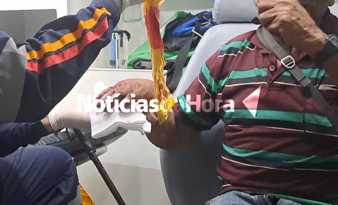 Vovô é esfaqueado e reage com bengaladas a ataque de fúria do vizinho