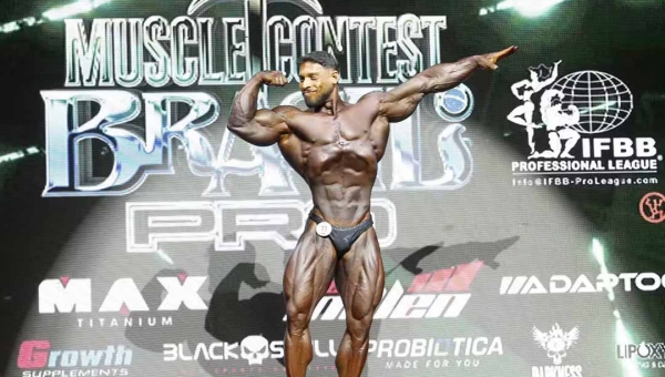 Ramon Dino é campeão no Brasil e se classifica para o Olympia 2025