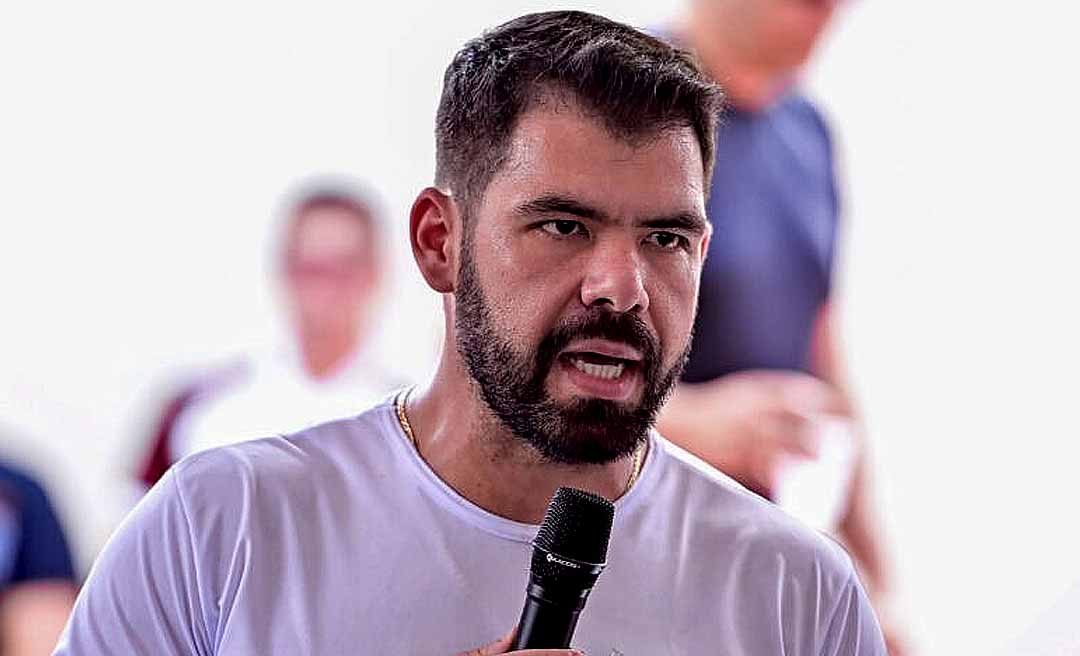 Sesacre diz que cadeiras de hemodiálise foram cedidas a clínicas por meio de termo de concessão de uso