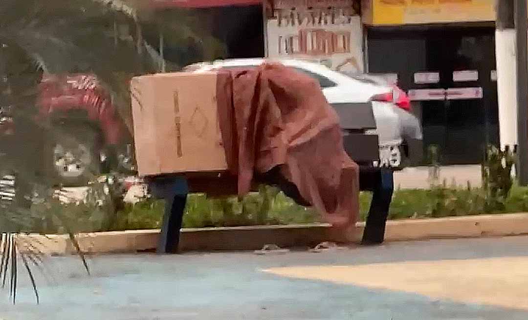 Vídeo de suposto ato sexual em praça central de Rio Branco viraliza nas redes sociais