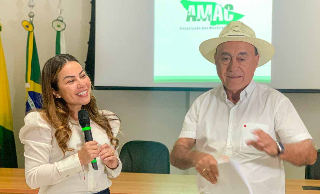 Fernanda Hassem comemora saldo positivo à frente da Amac, ao entregar presidência da autarquia ao prefeito reeleito Tião Bocalom