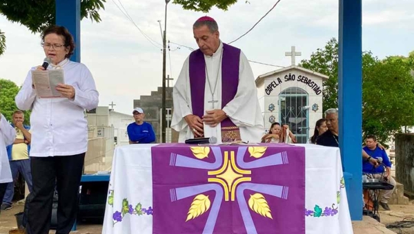 Missa e homenagens marcam Dia de Finados nos cemitérios da Capital acreana