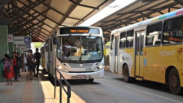 Prefeitura aumenta frota de ônibus em Rio Branco no Dia de Finados e Enem