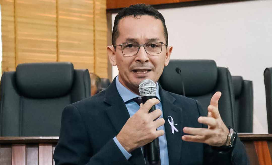 Adailton Cruz denuncia demissão de mais de 60 vigilantes pela Prefeitura de Rio Branco