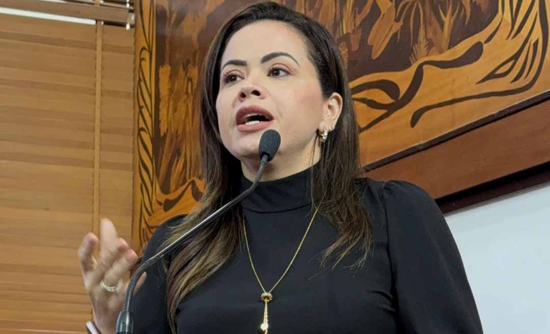 Deputada Michelle Melo defende valorização urgente dos delegados durante homenagem na Aleac