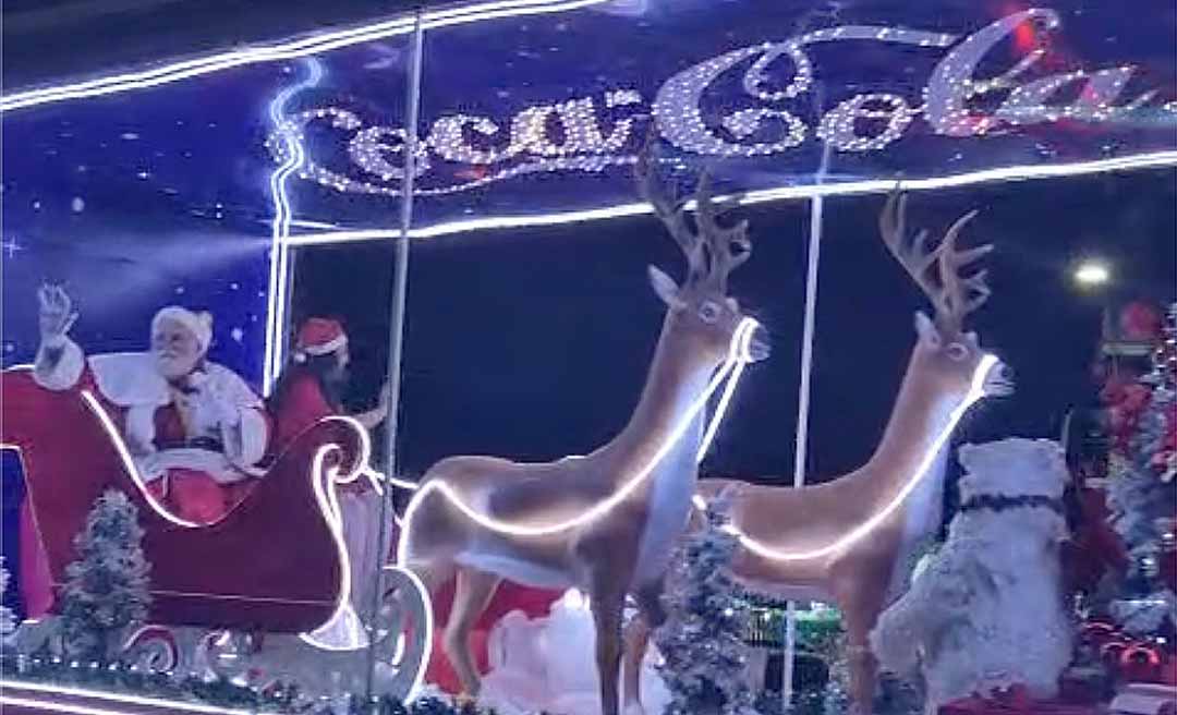 Caravana de Natal da Coca-Cola chama a atenção nas ruas de Rio Branco nesta sexta-feira